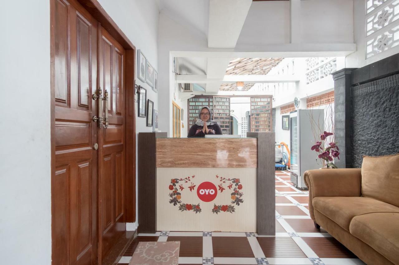Oyo 619 Naufal Guest House Syariah 메단 외부 사진