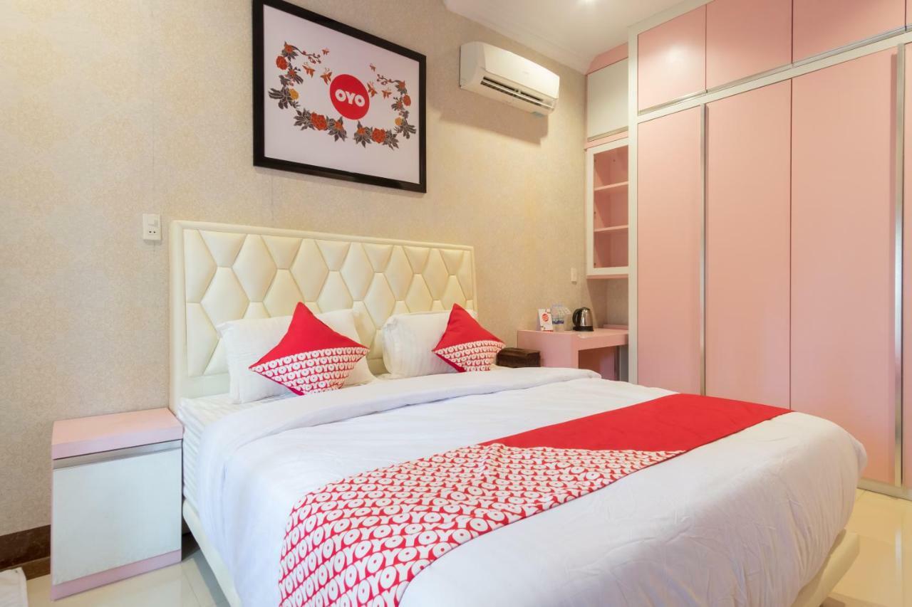 Oyo 619 Naufal Guest House Syariah 메단 외부 사진